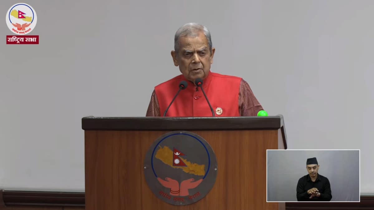 चुरे विनाश र बजेट कार्यान्वयनको फितलो अवस्थाप्रति महन्थ ठाकुरको चिन्ता
